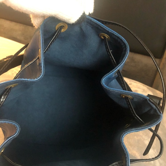 LV Epi Noe Petit Blue bucket - Picture 8 of 9